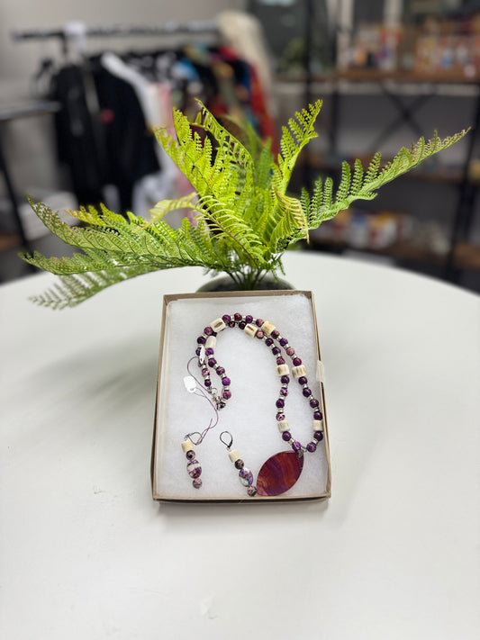 Necklace set with earrings (Purple)