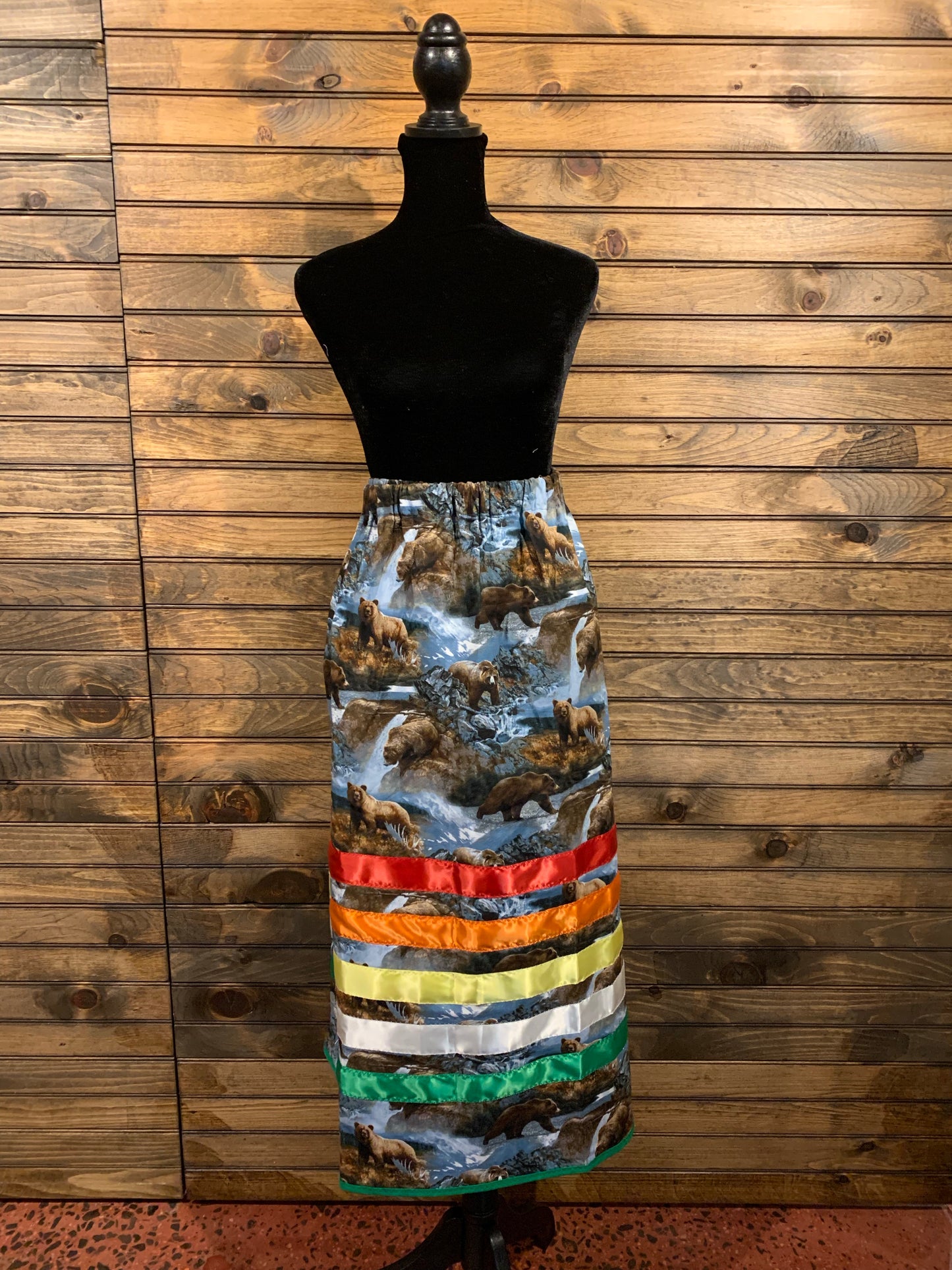 Multicolor Ribbon Skirt w. Bear Print-XLarge